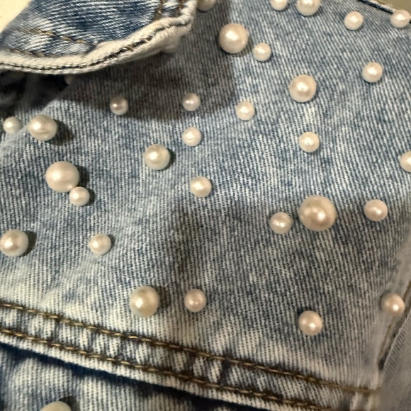 🔥Pearl Studded Denim Jacket Light Wash Jean Jacket Medium - Picture 9 of 10
